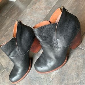 Kork-Ease booties
